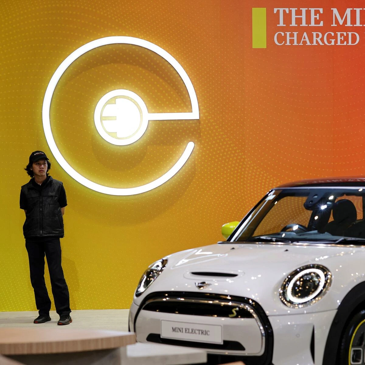 News on BMW-Recalls-Over-140000-Mini-Cooper-SE-Vehicles-Due-to-Battery-Issues