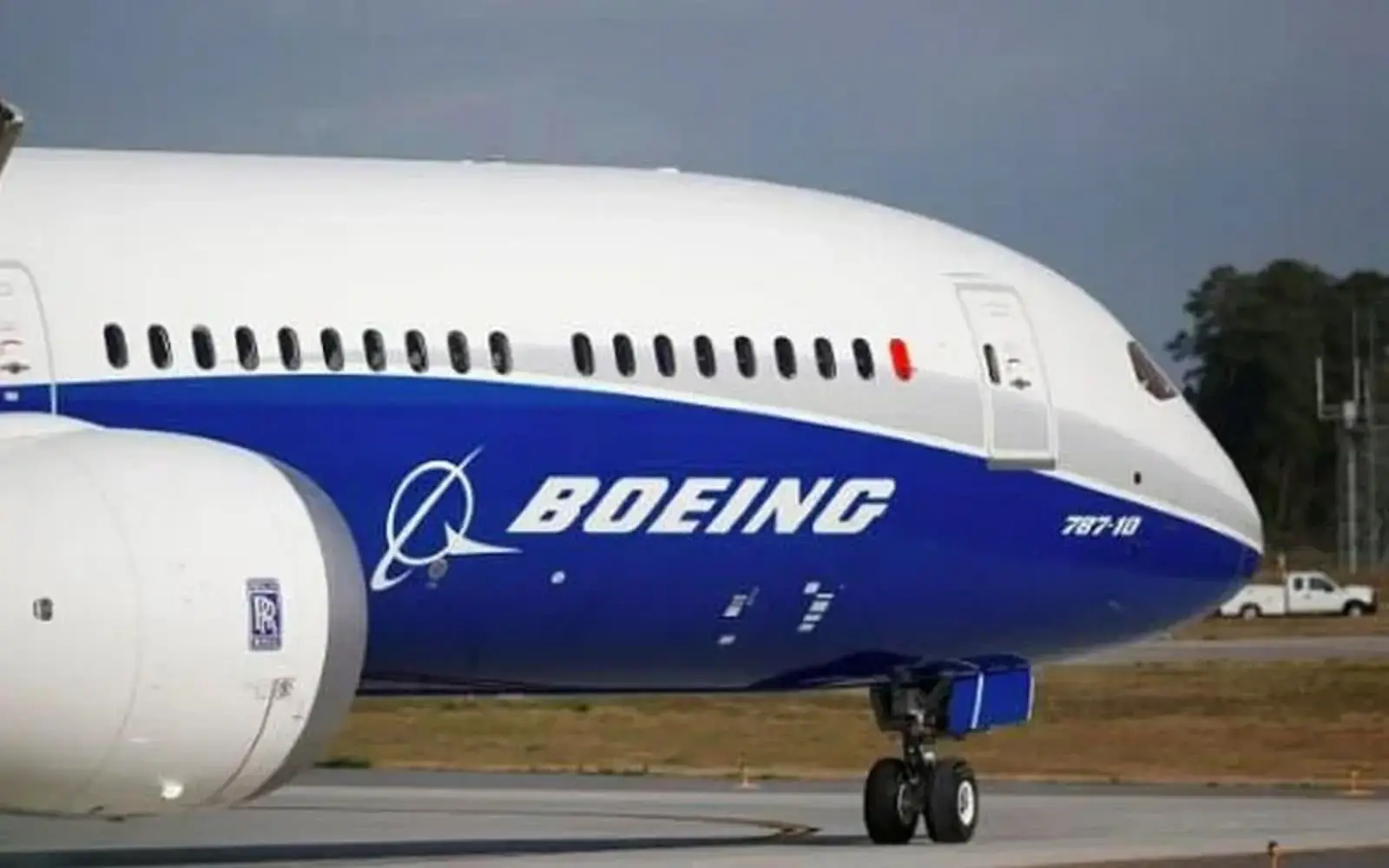 news on Boeing-Proposes-25-Pay-Increase-to-Avert-Potential-Strike